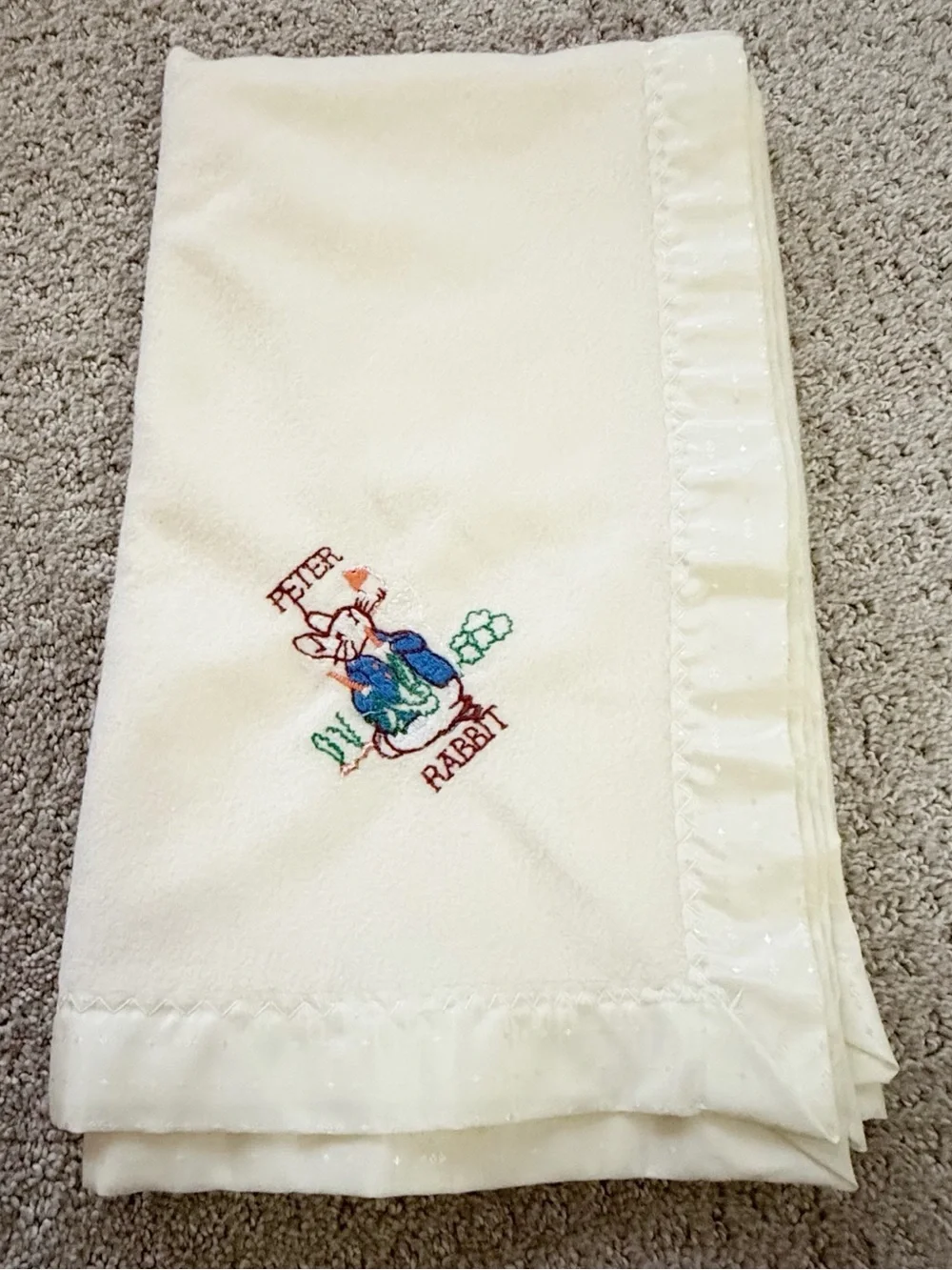 Vintage Quiltex Beatrix Potter Peter Rabbit Baby Receiving Blanket Satin Trim